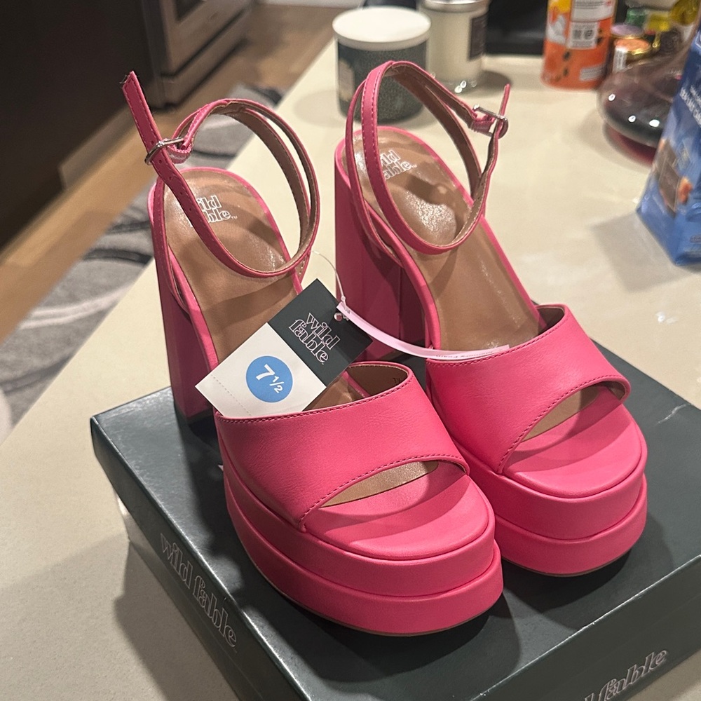 Wild Fable Barbie Pink Platform Heels
